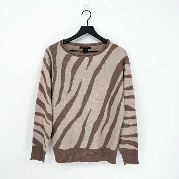 Tahari Sweaters - Tahari Neutral Zebra Print Wool Blend Pullover Sweater Medium